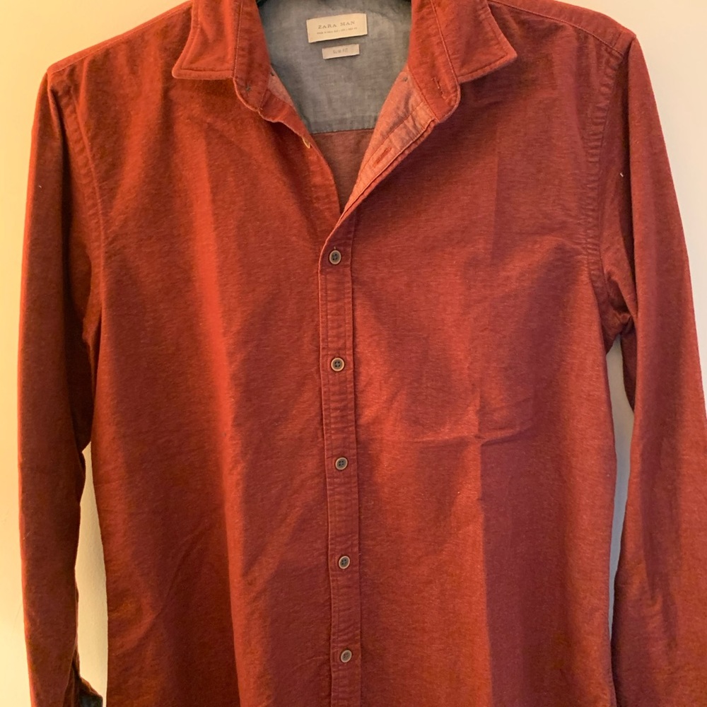 Long sleeve red slim fit shirt